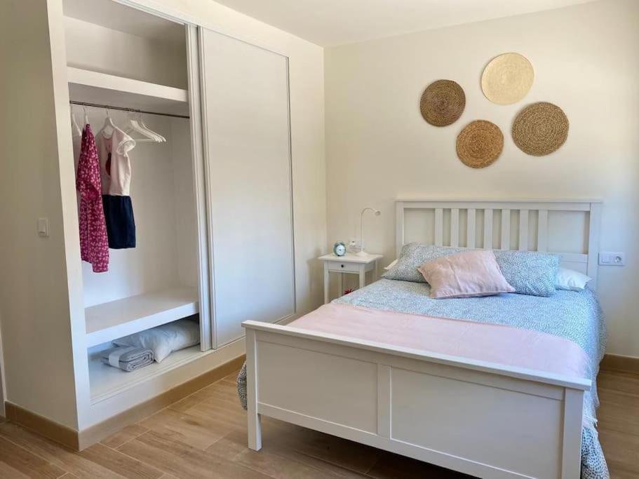 La Casa Del Arbol Apartment Corcubión Екстериор снимка