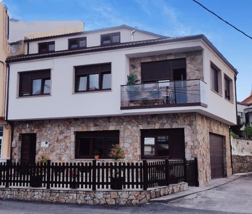 La Casa Del Arbol Apartment Corcubión Екстериор снимка